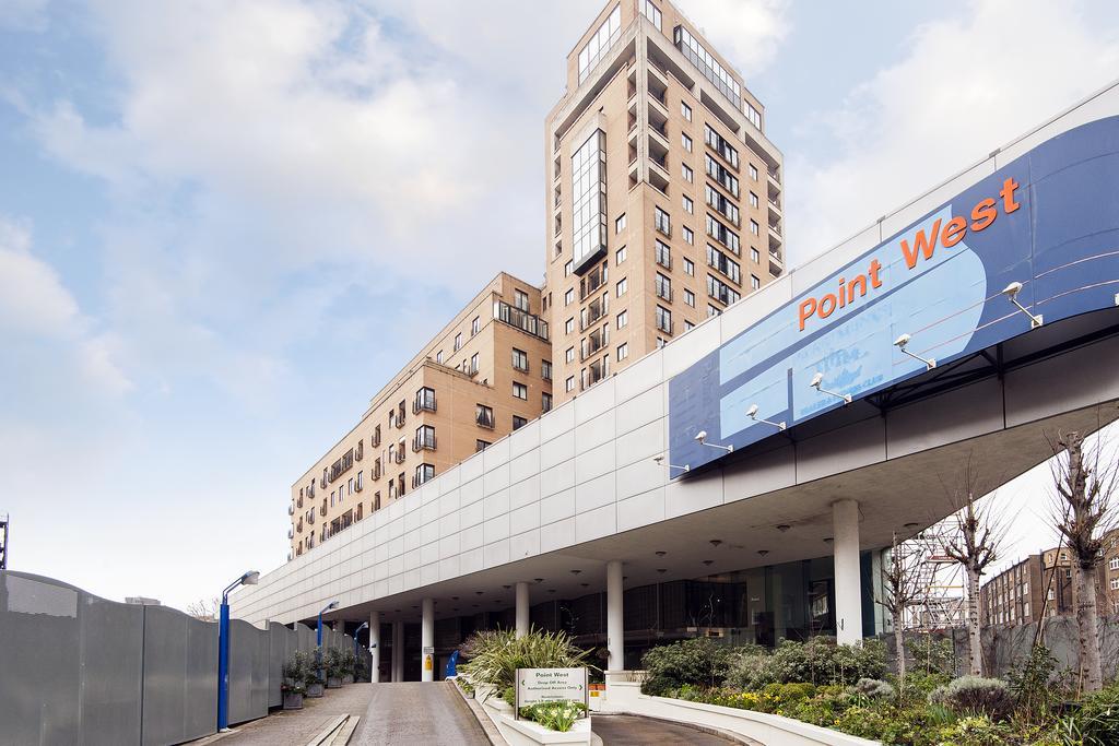 Point West Apartamento *