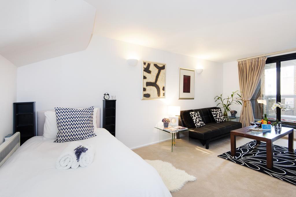 Point West Apartamento *